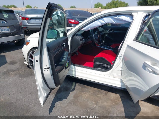 Honda Civic Type R Base (m6) 2024 JHMFL5G43RX000651 Image 5