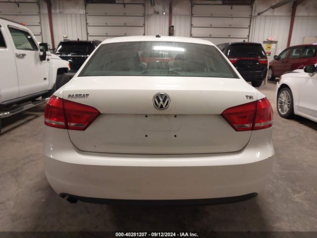 1VWAT7A31EC034965 Volkswagen Passat 1.8t S