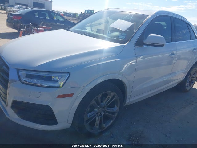 WA1GFCFS3GR006804 Audi Q3 2.0t Premium Plus