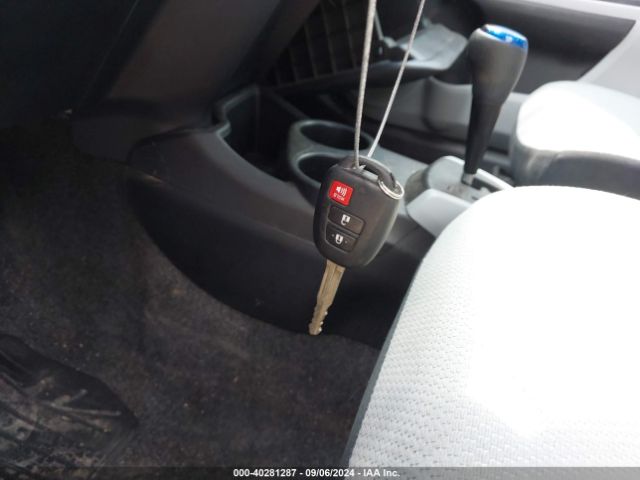 JTDKDTB32E1070834 Toyota Prius C One