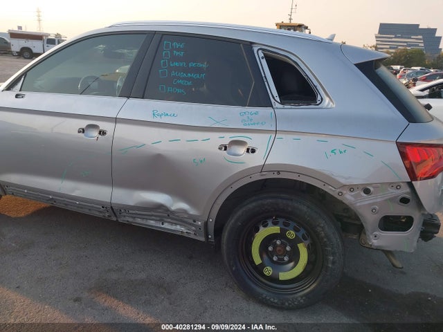 WA1ANAFY3J2041599 Audi Q5 2.0t Premium/2.0t Tech Premium
