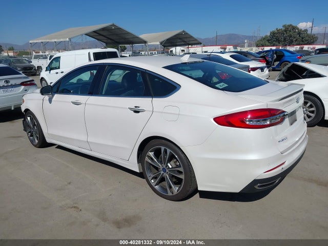 Ford Fusion Titanium 2019 3FA6P0K99KR286747 Image 3