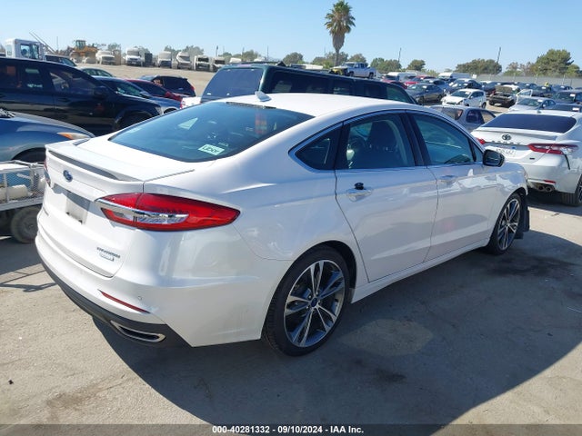 Ford Fusion Titanium 2019 3FA6P0K99KR286747 Image 4