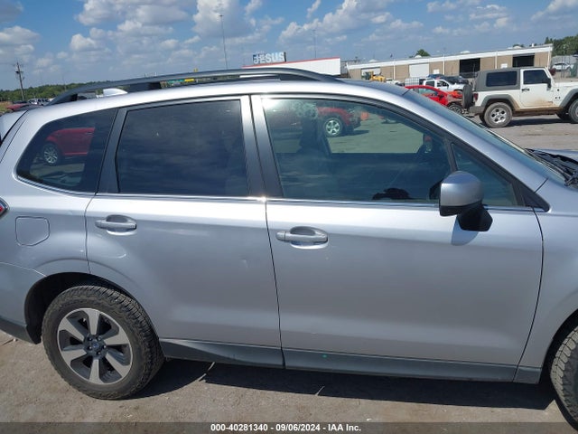 Subaru Forester 2.5i Limited 2017 JF2SJARC2HH564983 Image 13