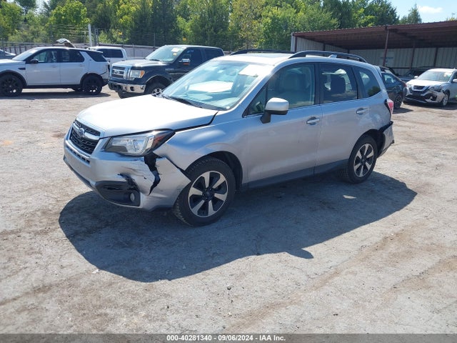 Subaru Forester 2.5i Limited 2017 JF2SJARC2HH564983 Image 2