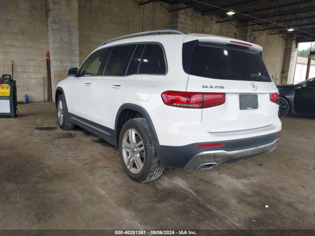 2020 MERCEDES-BENZ GLB 250 W1N4M4HB8LW033342 Photo 2