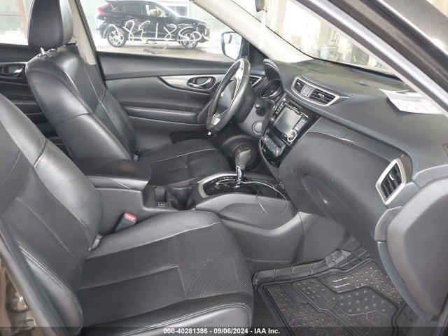 2015 Nissan Rogue Sl მანქანა იყიდება აუქციონზე, vin: 5N1AT2MV9FC813871, აუქციონის ნომერი: 40281386