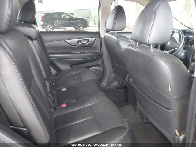 2015 Nissan Rogue Sl მანქანა იყიდება აუქციონზე, vin: 5N1AT2MV9FC813871, აუქციონის ნომერი: 40281386
