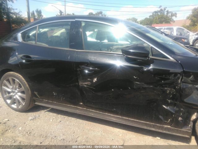 3MZBPAEM1KM101230 Mazda Mazda3 Premium Package
