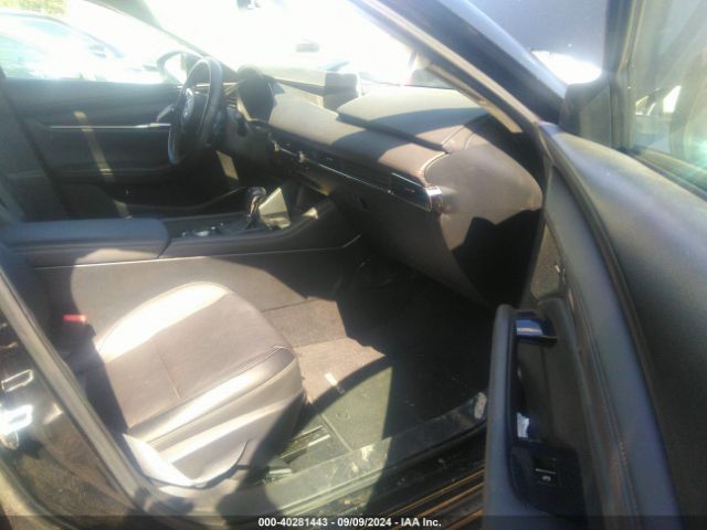 3MZBPAEM1KM101230 Mazda Mazda3 Premium Package