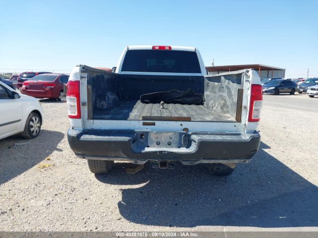 3C6UR5HJ3NG354395 RAM 2500 Tradesman  4x4 8' Box