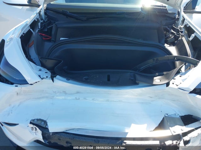 2024 TESLA MODEL Y 7SAYGDEE5RF120081 Photo 9