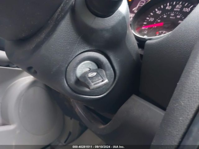 JN8AS5MT0FW666110 Nissan Rogue Select S