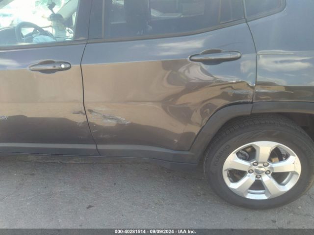 3C4NJCBB5JT194144 Jeep Compass Latitude Fwd