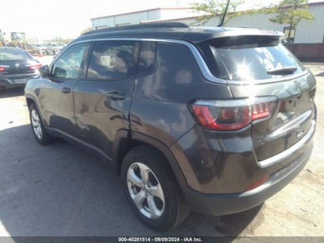 3C4NJCBB5JT194144 Jeep Compass Latitude Fwd
