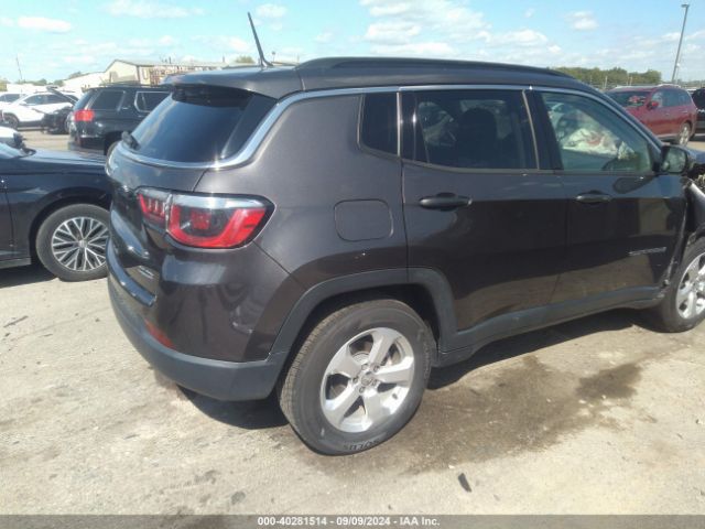 3C4NJCBB5JT194144 Jeep Compass Latitude Fwd