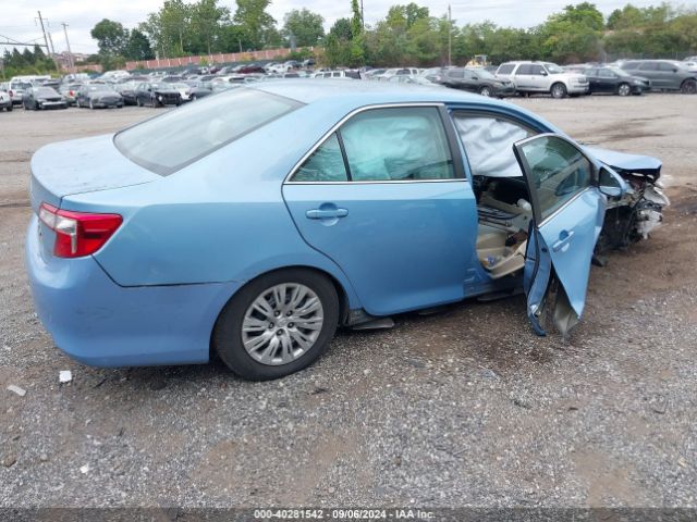 4T1BD1FK8EU105005 Toyota Camry Hybrid Le