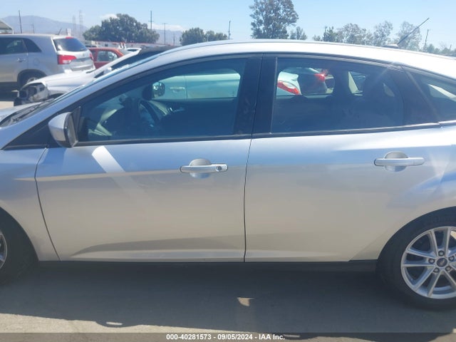 Ford FOCUS SE 2018 1FADP3K23JL207579 Image 14