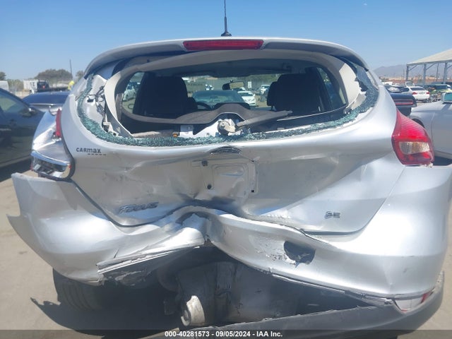Ford FOCUS SE 2018 1FADP3K23JL207579 Image 6