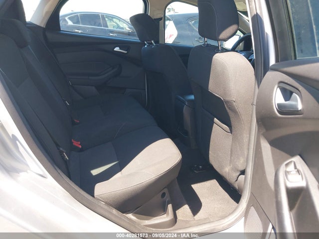 Ford FOCUS SE 2018 1FADP3K23JL207579 Image 8