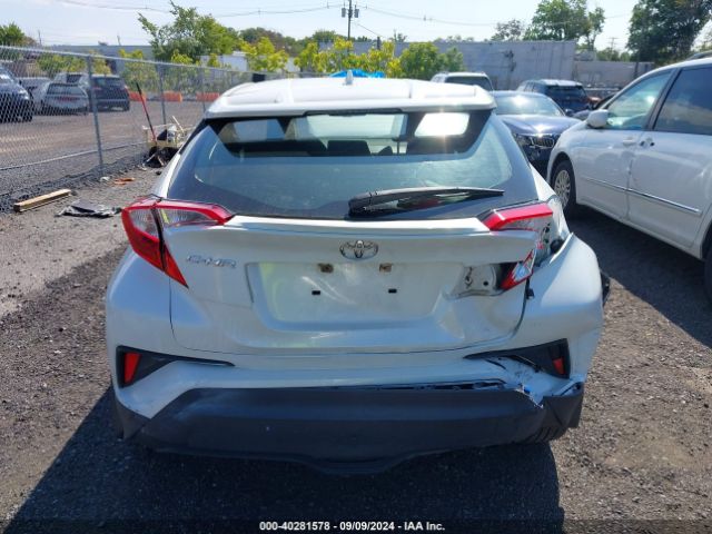 JTNKHMBX8J1010933 Toyota C-HR XLE