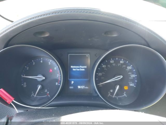 JTNKHMBX8J1010933 Toyota C-HR XLE