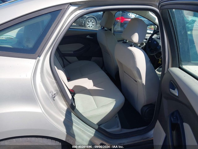 Ford FOCUS SE 2015 1FADP3F24FL253312 Image 8