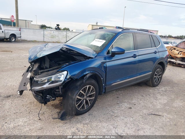 3VV3B7AX6LM057396 Volkswagen Tiguan