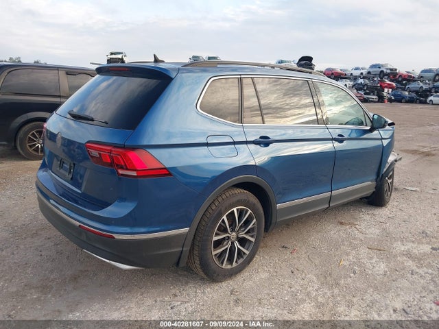 3VV3B7AX6LM057396 Volkswagen Tiguan