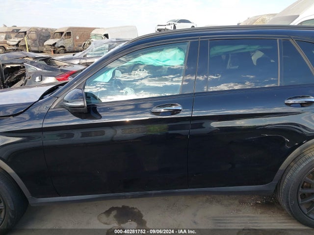 W1N0G8DB4MV284434 Mercedes-Benz Glc 300 Suv