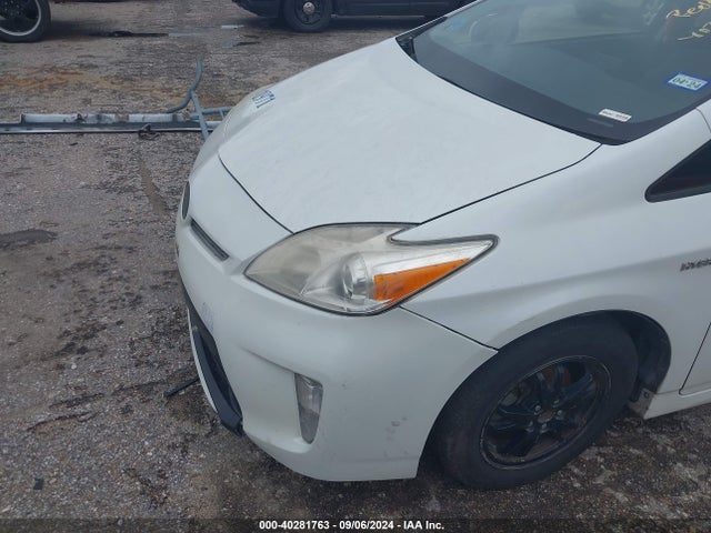 Toyota Prius Two 2014 JTDKN3DUXE0359422 Image 6