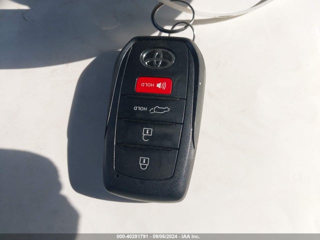 Toyota Venza Xle 2023 JTEAAAAH6PJ119117 Image 11