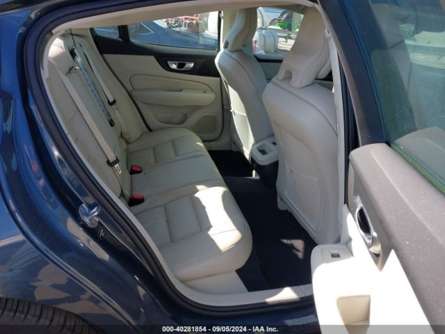 7JRL12FL1RG289497 Volvo S60 B5 Plus Dark Theme
