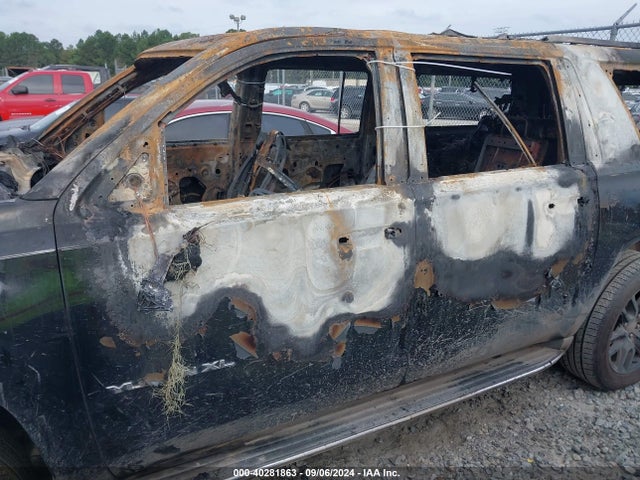 1GKS1GKCXGR288481 GMC Yukon Xl Slt