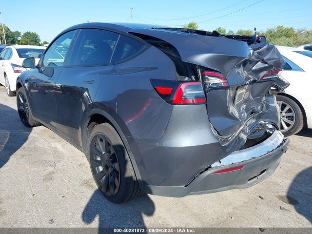 2023 TESLA MODEL Y 7SAYGDEEXPA186457 Photo 2