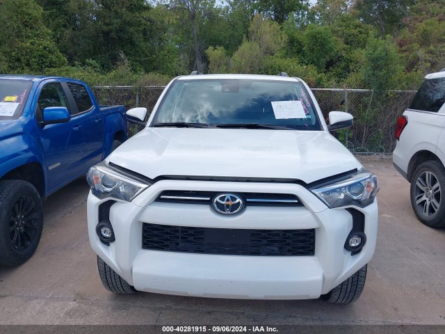Toyota 4RUNNER SR5 2024 JTEEU5JRXR5305523 Image 12