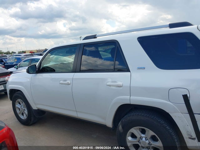 Toyota 4RUNNER SR5 2024 JTEEU5JRXR5305523 Image 14