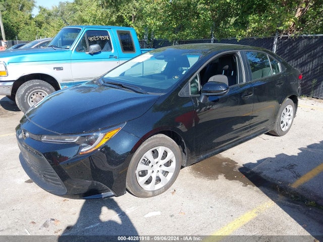 Toyota COROLLA LE 2024 5YFB4MDE8RP185654 Image 2