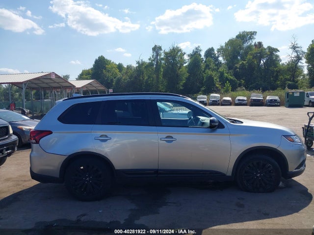 Mitsubishi Outlander Se 2.4 2020 JA4AD3A35LZ045237 Image 13