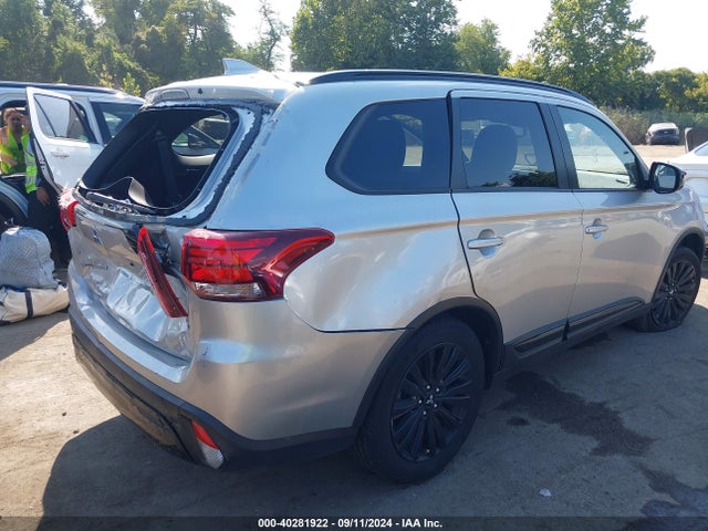 JA4AD3A35LZ045237 Mitsubishi Outlander Se 2.4