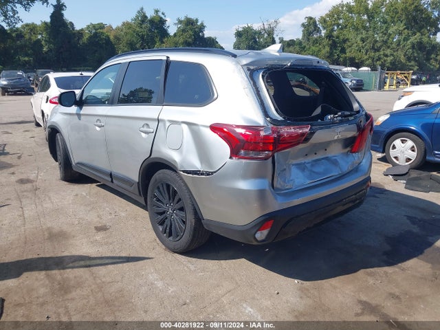 2020 MITSUBISHI OUTLANDER JA4AD3A35LZ045237 Photo 2