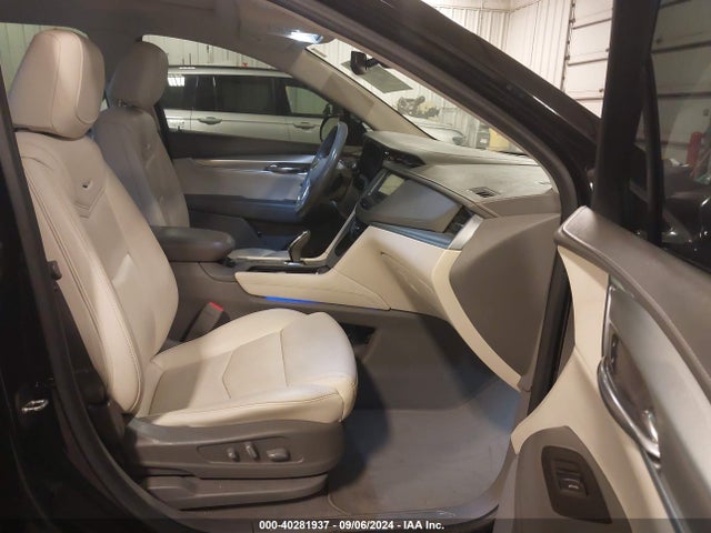 Cadillac XT5 LUXURY 2018 1GYKNDRS8JZ226669 Image 5
