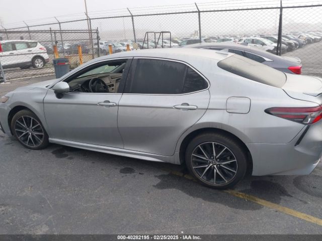 4T1G11AK2MU538002 Toyota CAMRY SE