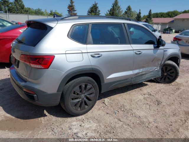 3VVMX7B29NM029264 Volkswagen Taos 1.5t S