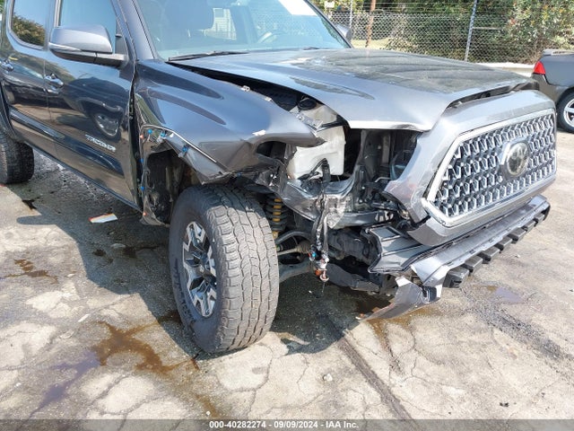 3TMCZ5AN3KM264596 Toyota Tacoma Trd Off Road