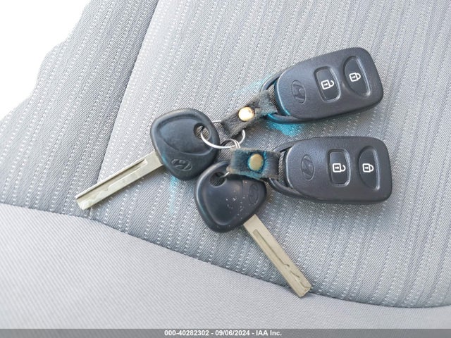 Hyundai ACCENT GLS 2015 KMHCT4AEXFU799207 Image 11
