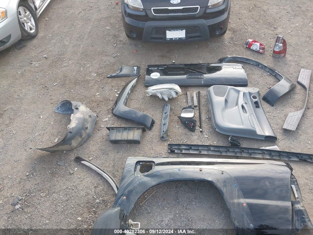Toyota Tacoma Base V6 2015 5TFLU4EN3FX131114 Image 12