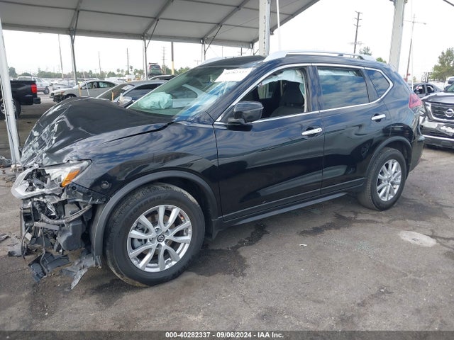 Nissan ROGUE SV 2018 KNMAT2MT5JP602817 Image 2