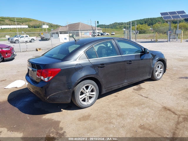Chevrolet Cruze Eco Manual 2014 1G1PJ5SB4E7267995 Image 4