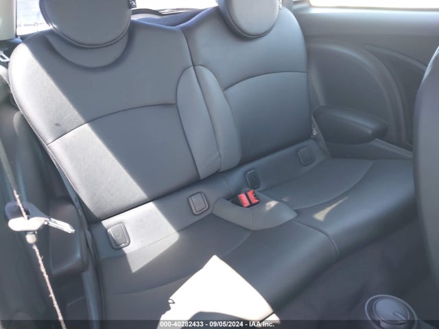 2008 MINI COOPER WMWMF33528TT65957 Photo 7